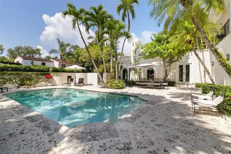 3845 Wood Avenue Miami FL 33133