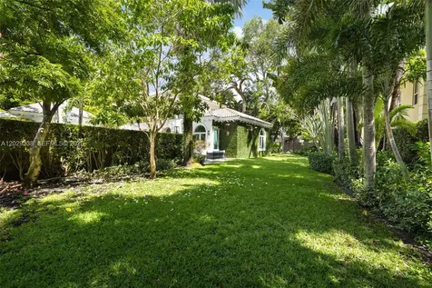 3845 Wood Avenue Miami FL 33133