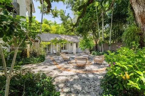 3845 Wood Avenue Miami FL 33133