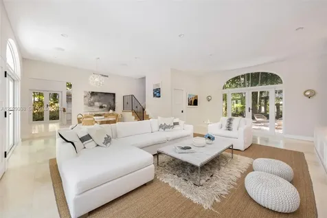 3845 Wood Avenue Miami FL 33133
