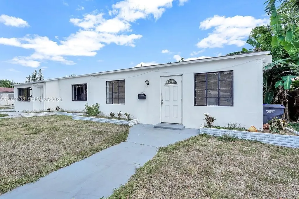 2415 Pierce Street Hollywood FL 33020