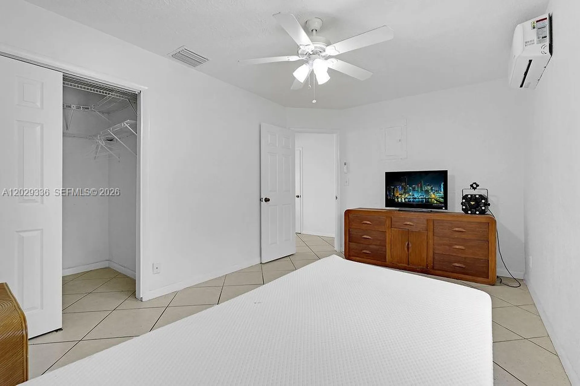 2415 Pierce Street Hollywood FL 33020