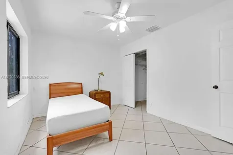 2415 Pierce Street Hollywood FL 33020