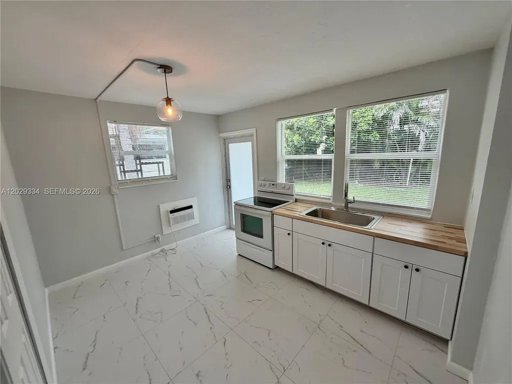 3021 NE 21st Terrace Fort Lauderdale FL 33306