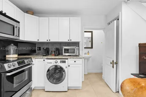 646 NE 81st Street Miami FL 33138