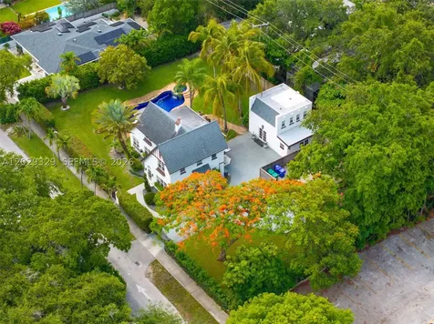 646 NE 81st Street Miami FL 33138