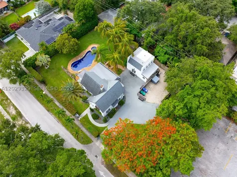 646 NE 81st Street Miami FL 33138