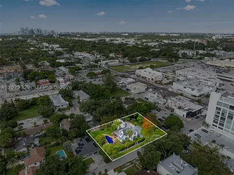 646 NE 81st Street Miami FL 33138