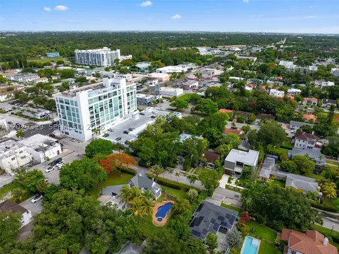 646 NE 81st Street Miami FL 33138