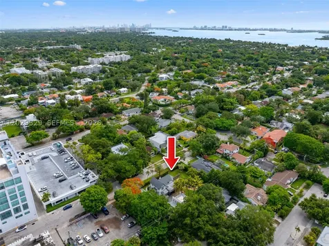 646 NE 81st Street Miami FL 33138