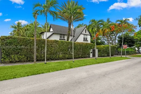 646 NE 81st Street Miami FL 33138