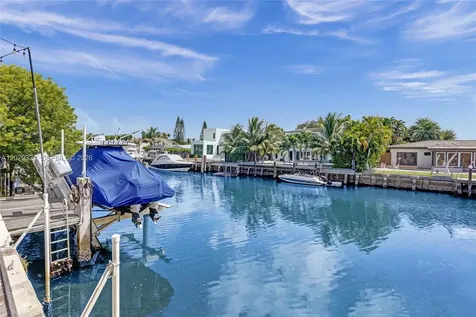1912 NE 119th Road North Miami FL 33181