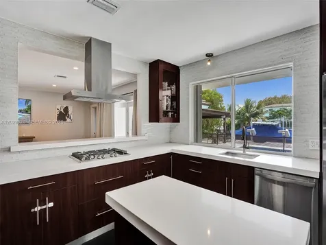 1912 NE 119th Road North Miami FL 33181