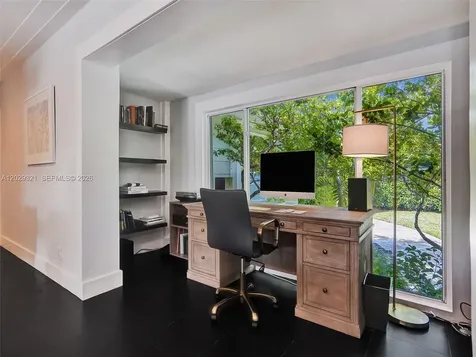 1912 NE 119th Road North Miami FL 33181