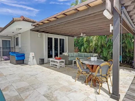 1912 NE 119th Road North Miami FL 33181