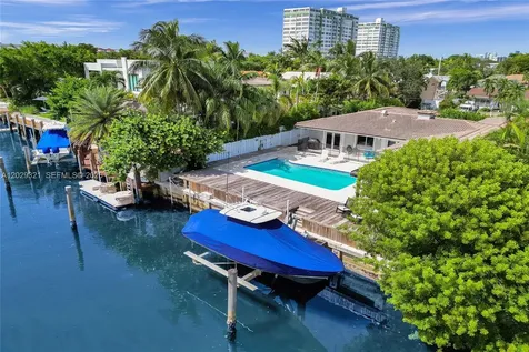 1912 NE 119th Road North Miami FL 33181