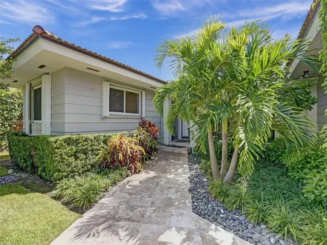 1912 NE 119th Road North Miami FL 33181