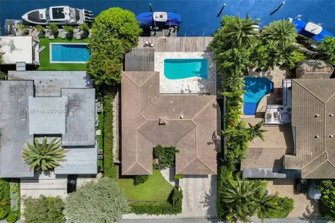 1912 NE 119th Road North Miami FL 33181