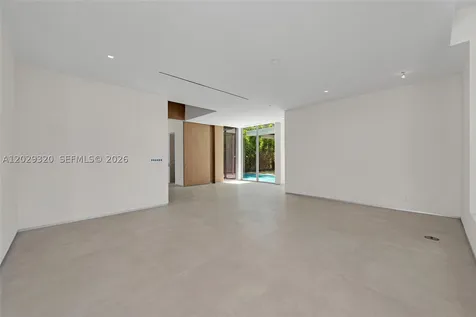 2100 S Miami Avenue Miami FL 33129
