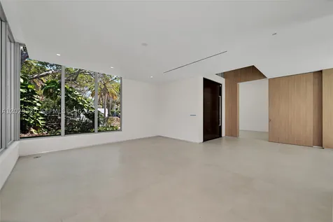 2100 S Miami Avenue Miami FL 33129