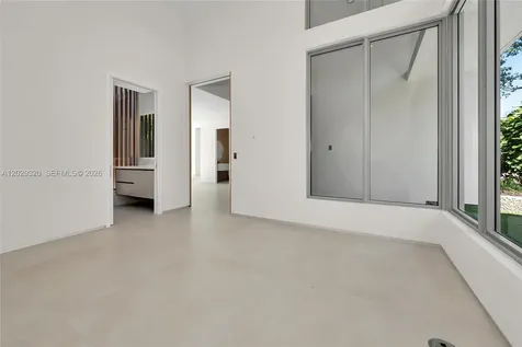 2100 S Miami Avenue Miami FL 33129