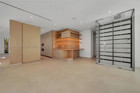 2100 S Miami Avenue Miami FL 33129