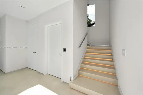 2100 S Miami Avenue Miami FL 33129