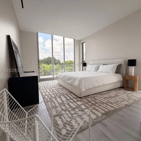 2100 S Miami Avenue Miami FL 33129