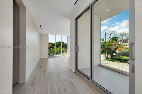 2100 S Miami Avenue Miami FL 33129