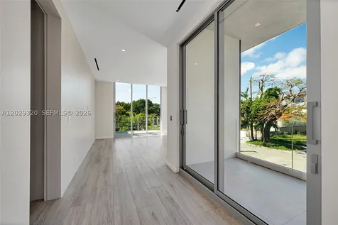 2100 S Miami Avenue Miami FL 33129