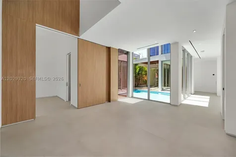2100 S Miami Avenue Miami FL 33129
