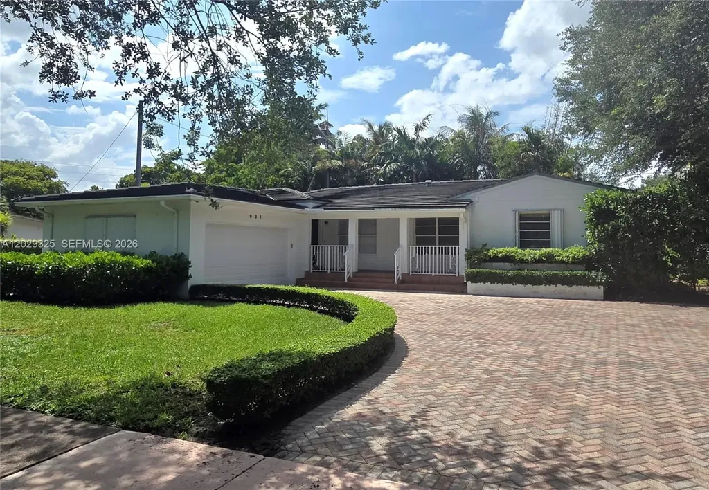 931 Placetas Avenue Coral Gables FL 33146