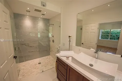 931 Placetas Avenue Coral Gables FL 33146