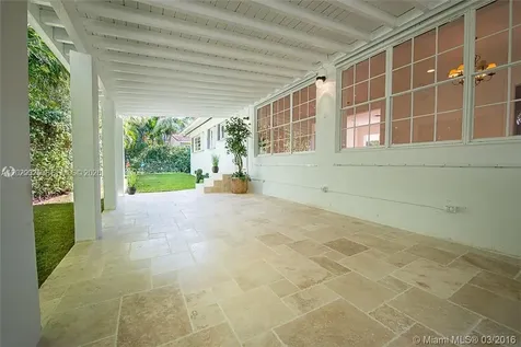 931 Placetas Avenue Coral Gables FL 33146