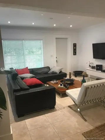 931 Placetas Avenue Coral Gables FL 33146
