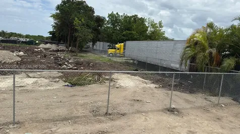 SW 213th Avenue Miami FL 33187