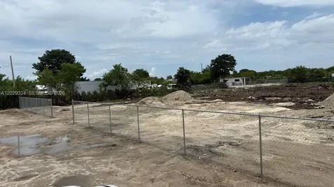 SW 213th Avenue Miami FL 33187