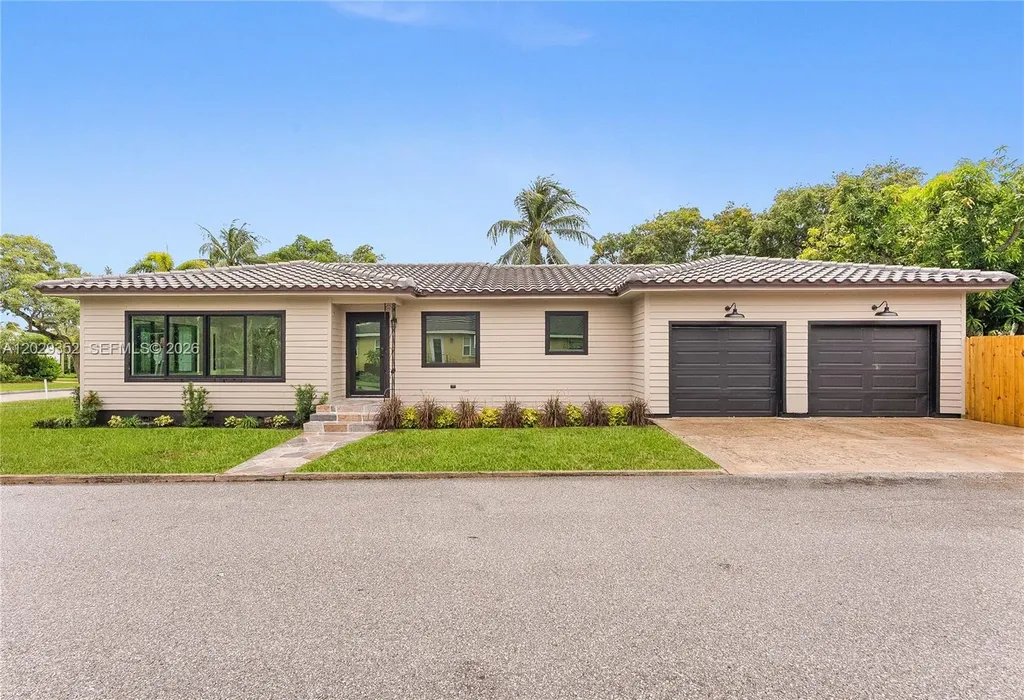 801 S Palmway Lake Worth FL 33460