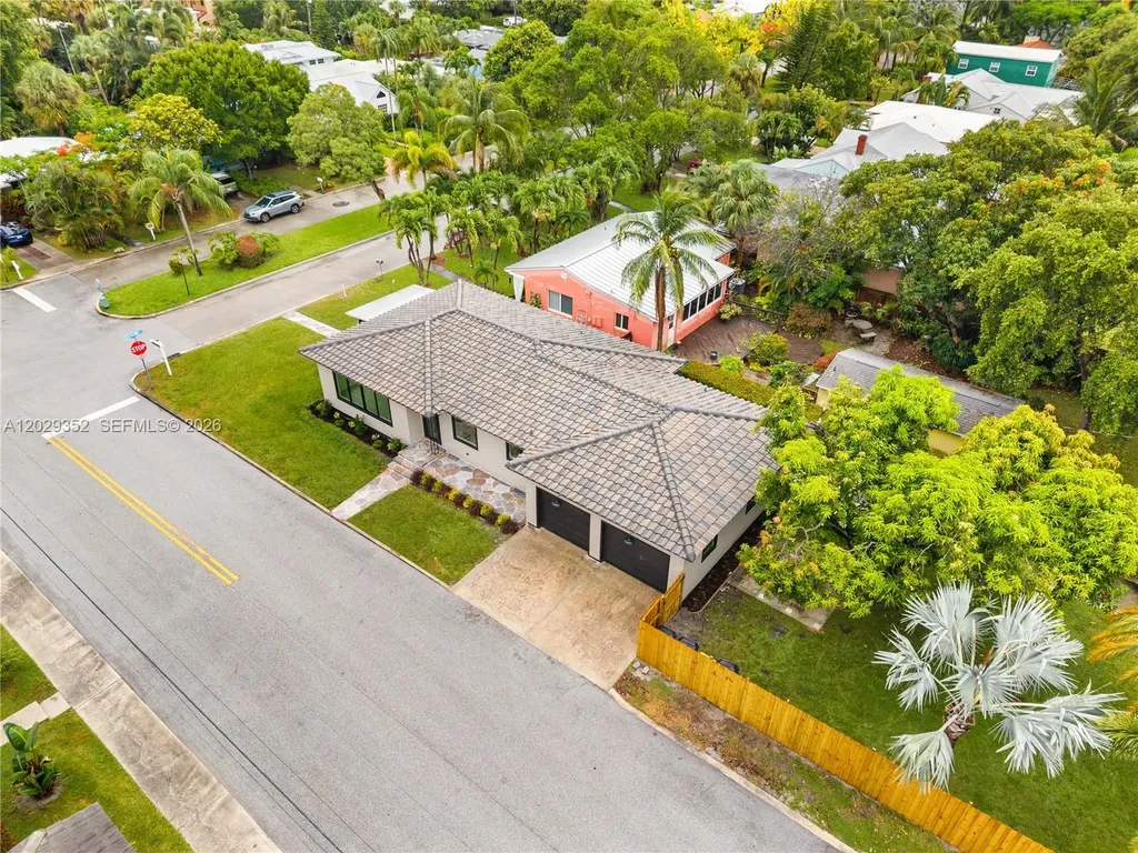 801 S Palmway Lake Worth FL 33460