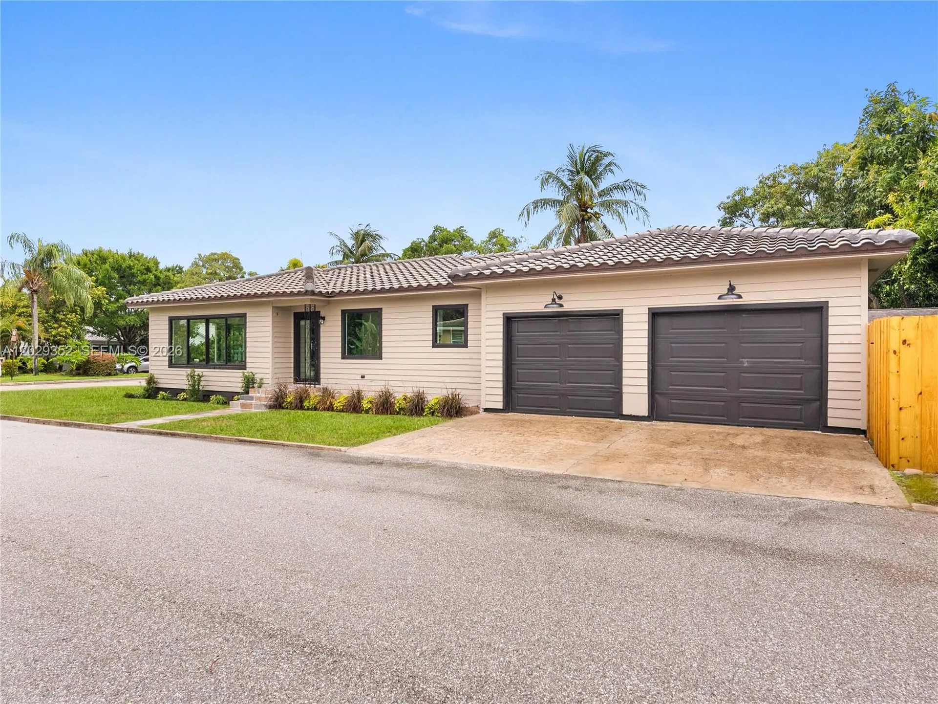 801 S Palmway Lake Worth FL 33460