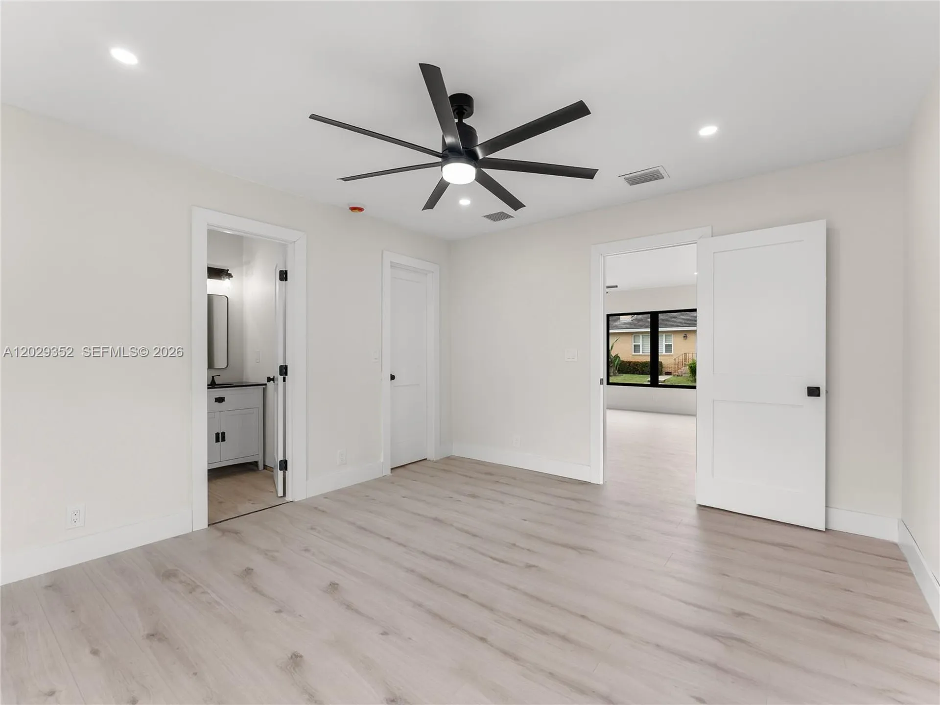 801 S Palmway Lake Worth FL 33460