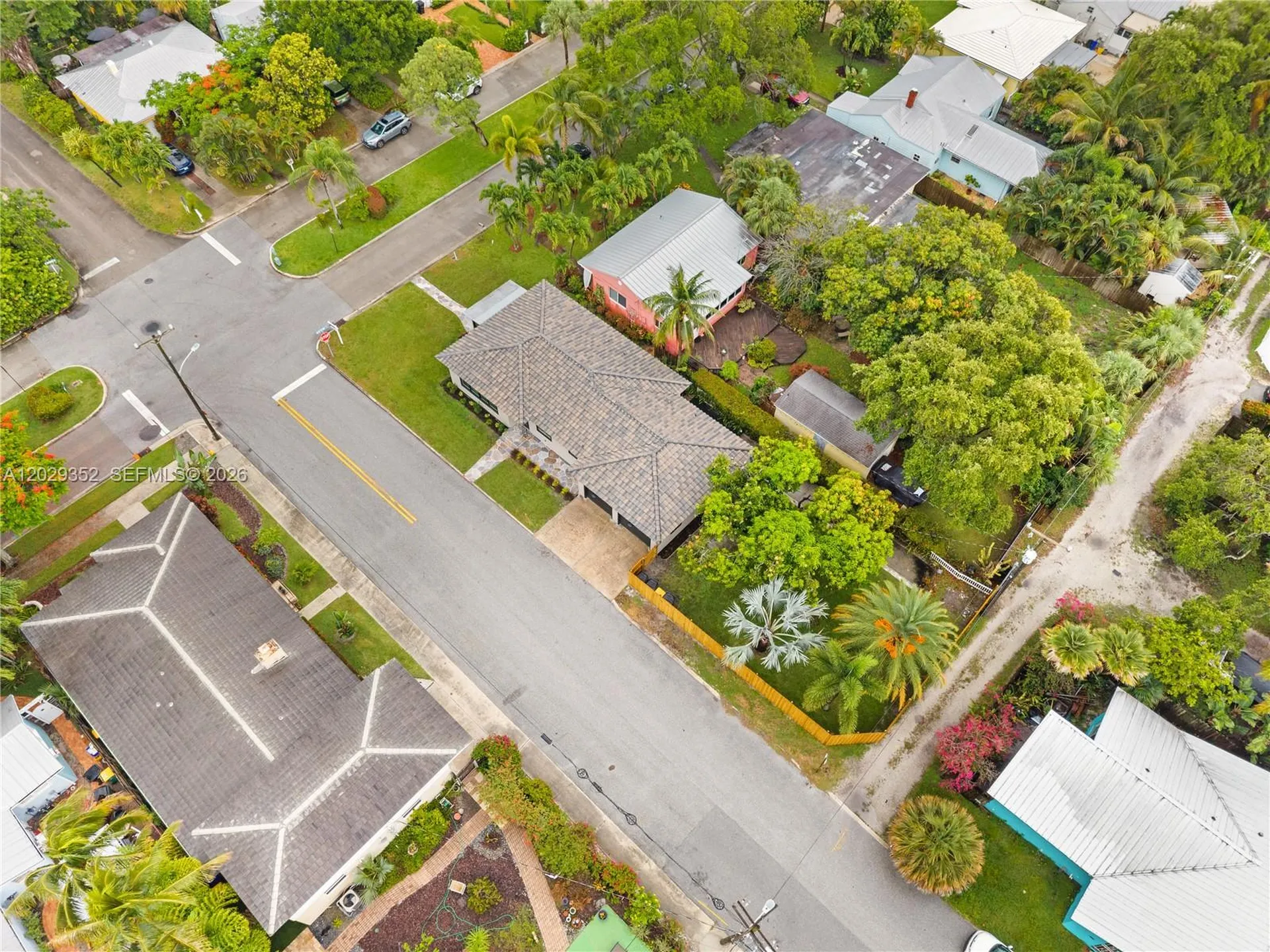 801 S Palmway Lake Worth FL 33460