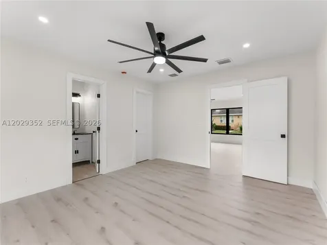 801 S Palmway Lake Worth FL 33460