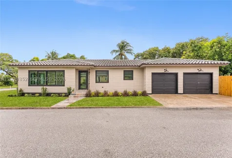 801 S Palmway Lake Worth FL 33460