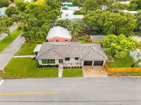 801 S Palmway Lake Worth FL 33460