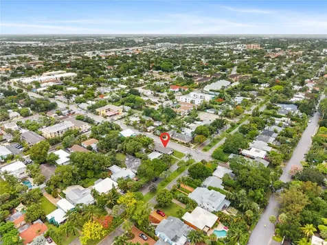 801 S Palmway Lake Worth FL 33460