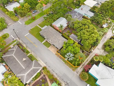 801 S Palmway Lake Worth FL 33460