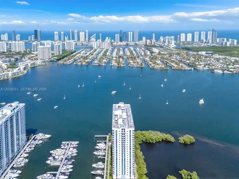 17111 Biscayne Bl North Miami Beach FL 33160