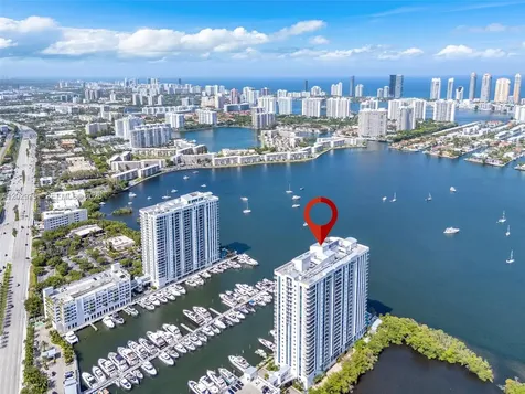 17111 Biscayne Bl North Miami Beach FL 33160