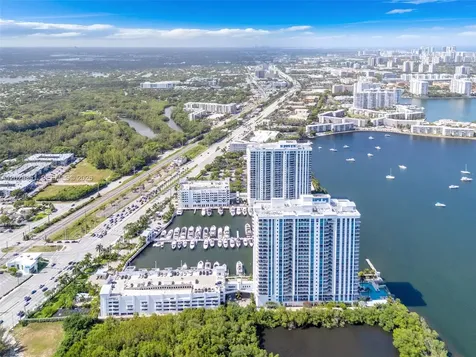 17111 Biscayne Bl North Miami Beach FL 33160